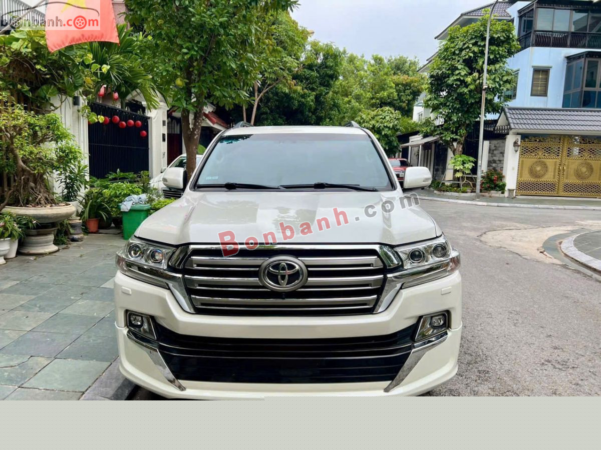 2017 Toyota Land Cruiser VX 4.6 V8
