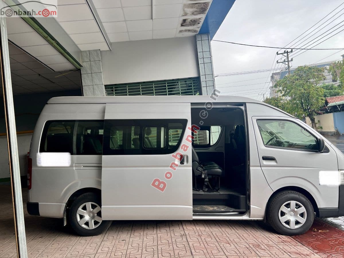 2017 Toyota Hiace 2.7