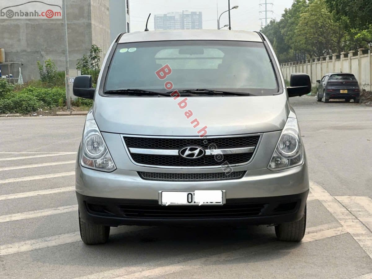 2015 Hyundai Grand Starex Van 2.5 MT