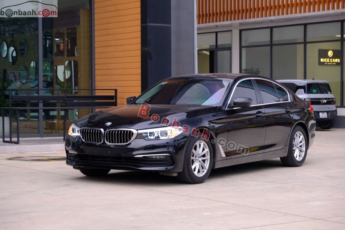 2018 BMW 5 Series 520i