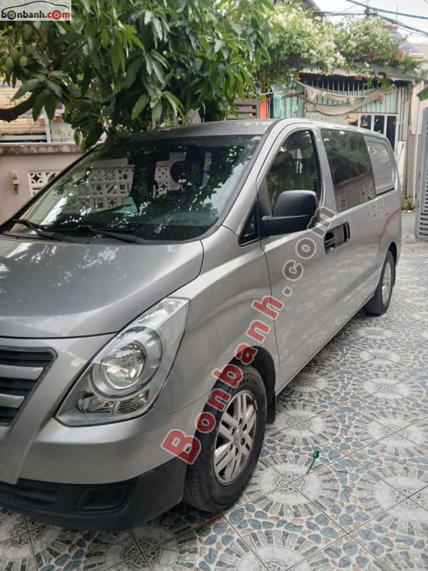 2017 Hyundai Grand Starex Van 2.5 MT