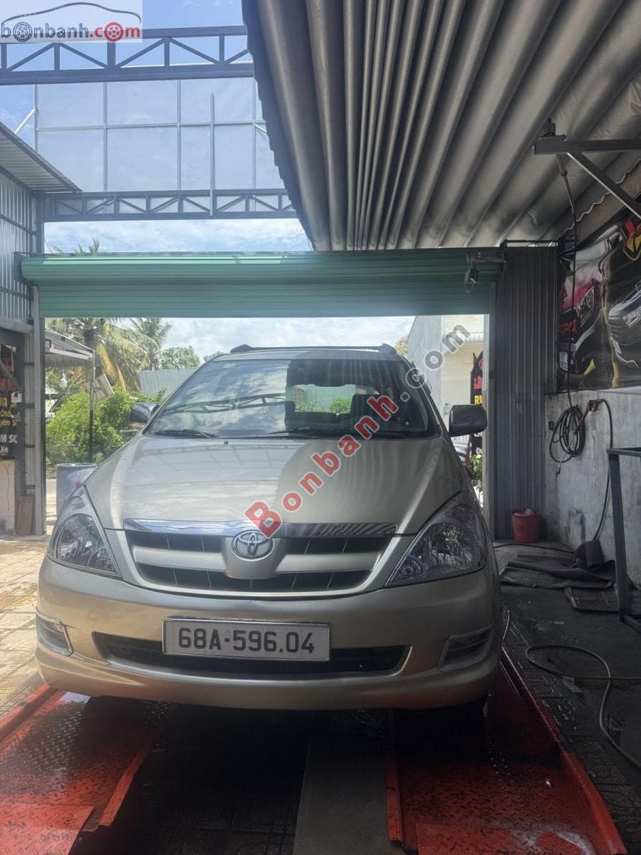 2006 Toyota Innova G