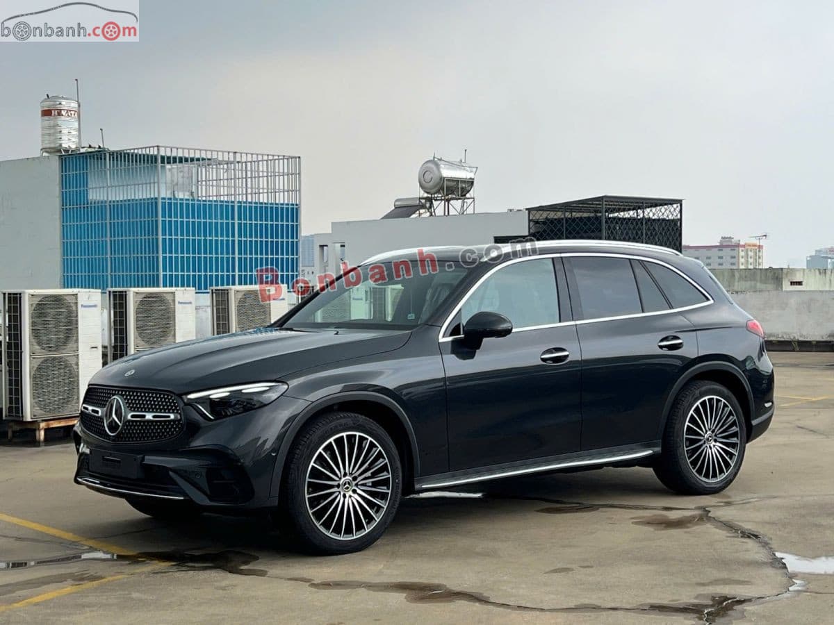2025 Mercedes-Benz GLC 300 4Matic