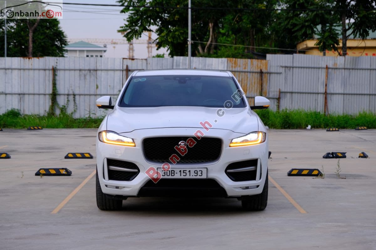 2016 Jaguar F-Pace R-Sport