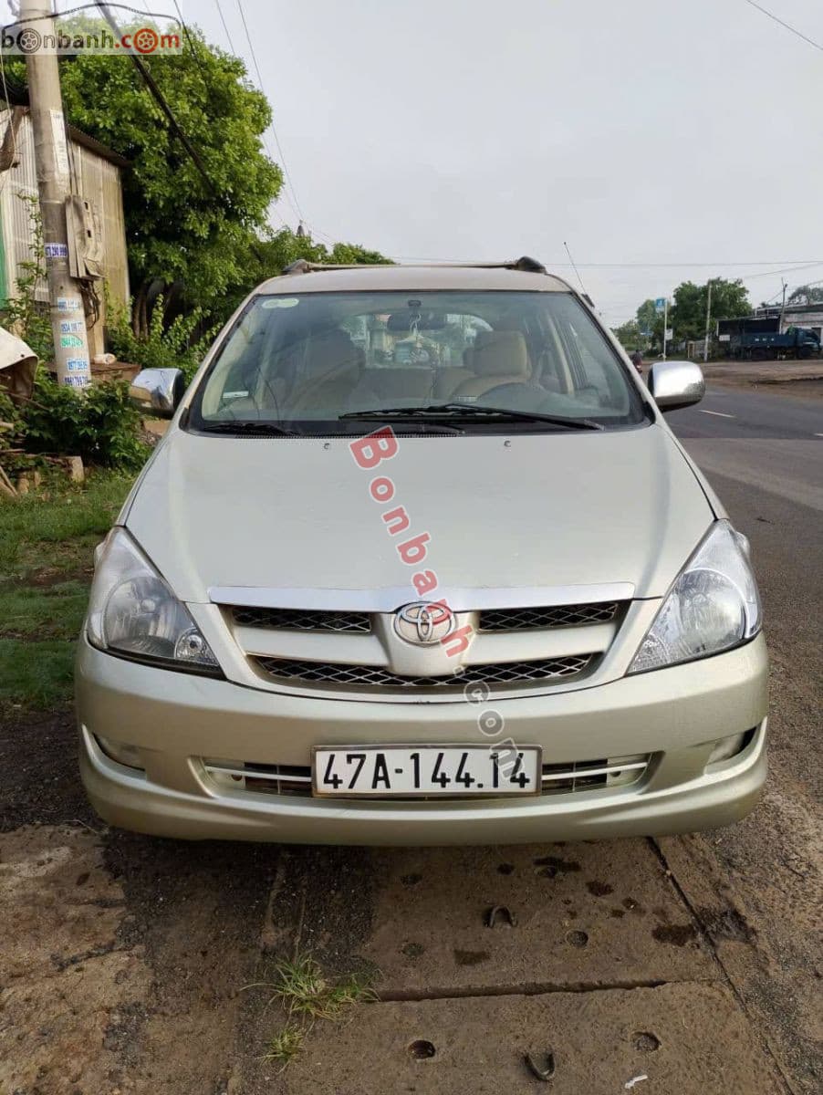 2007 Toyota Innova J