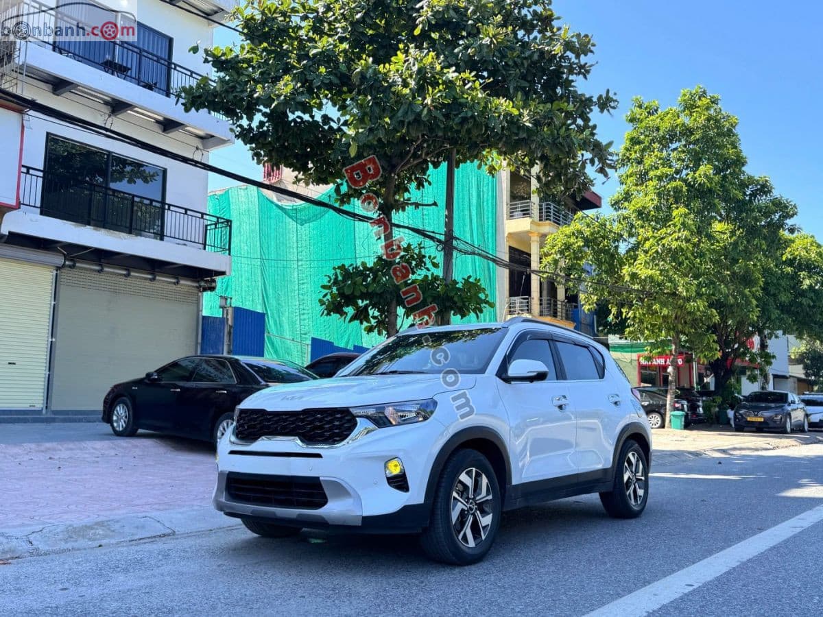 2022 Kia Sonet Deluxe 1.5 AT