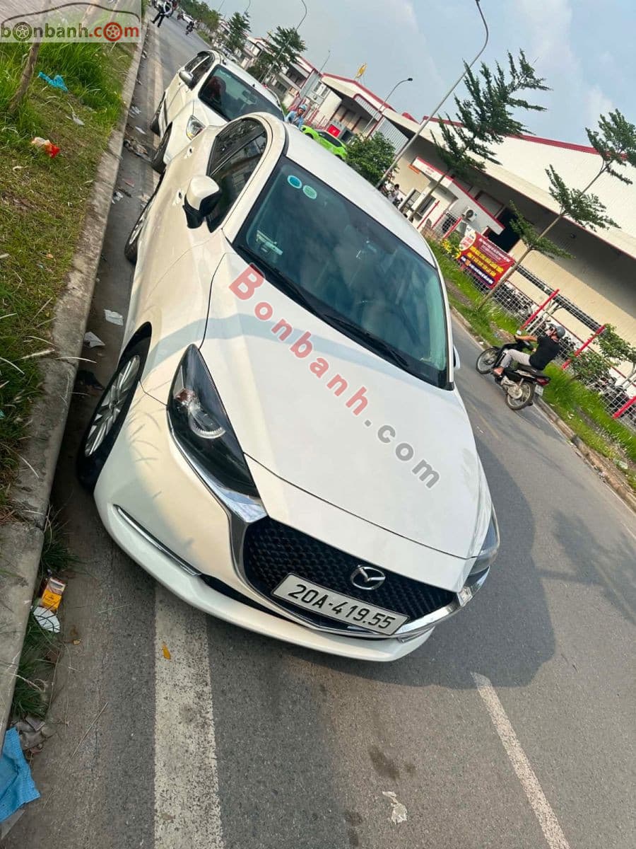 2020 Mazda 2 Luxury - Image 1