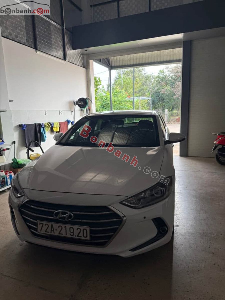 2017 Hyundai Elantra 2.0 AT