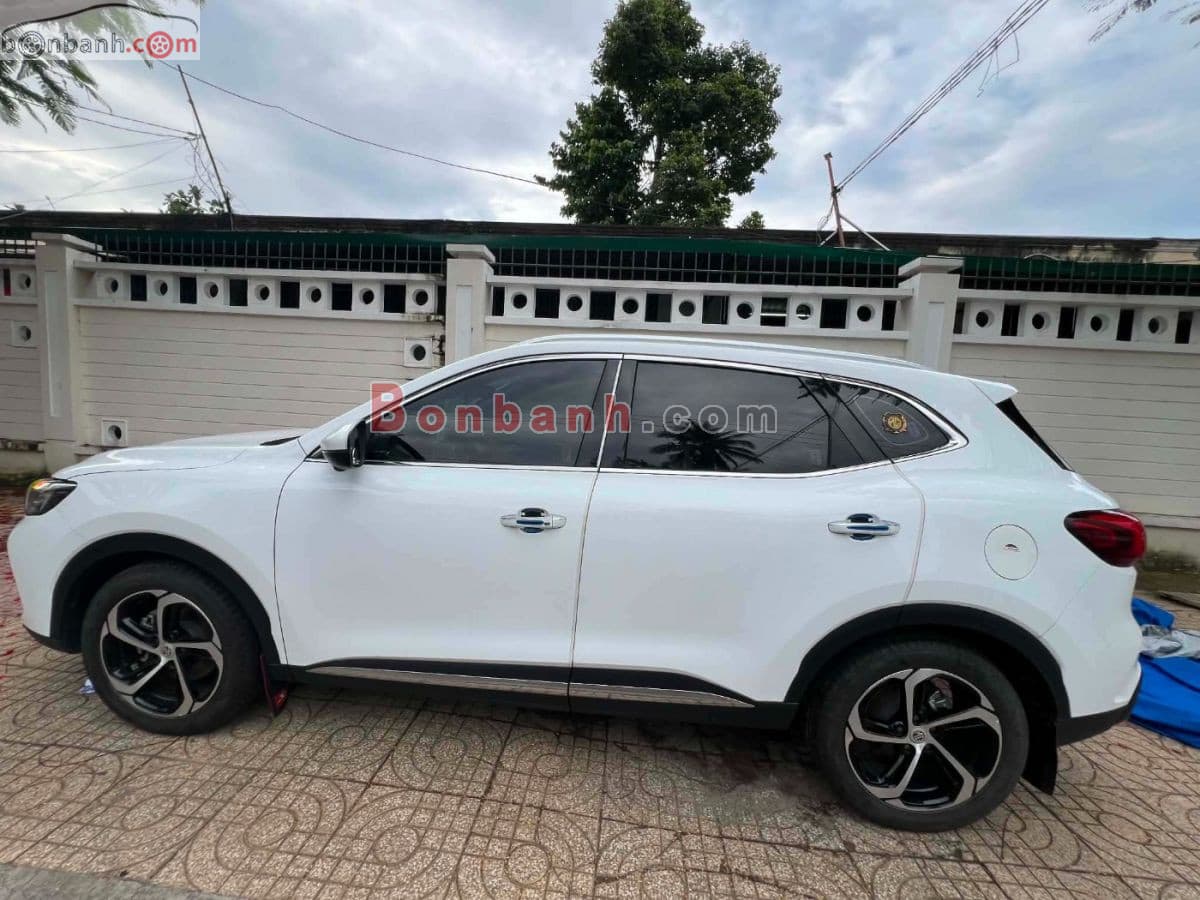 2024 MG HS 1.5T LUX
