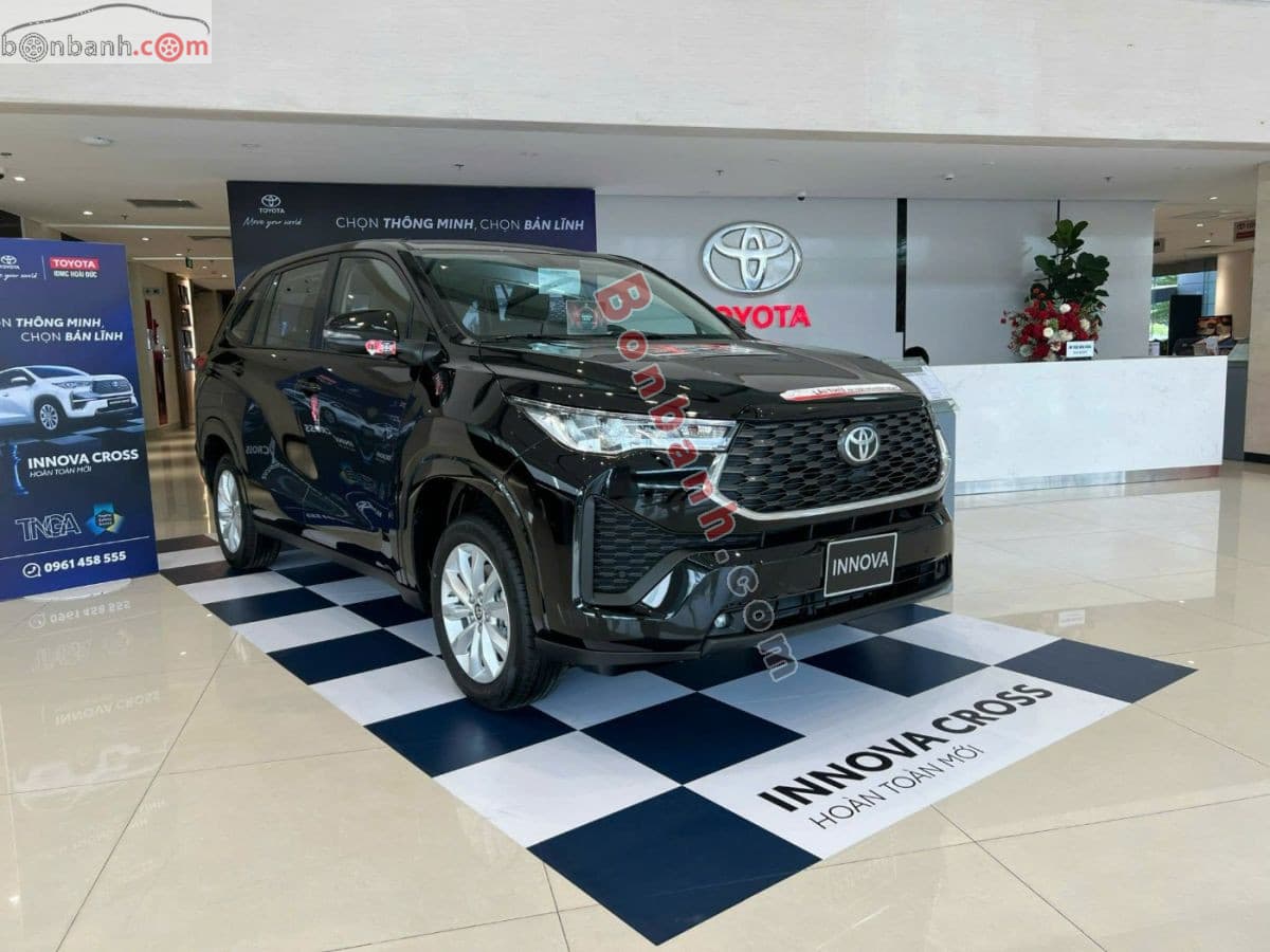 2025 Toyota Innova Cross 2.0 CVT - ảnh nhỏ 2
